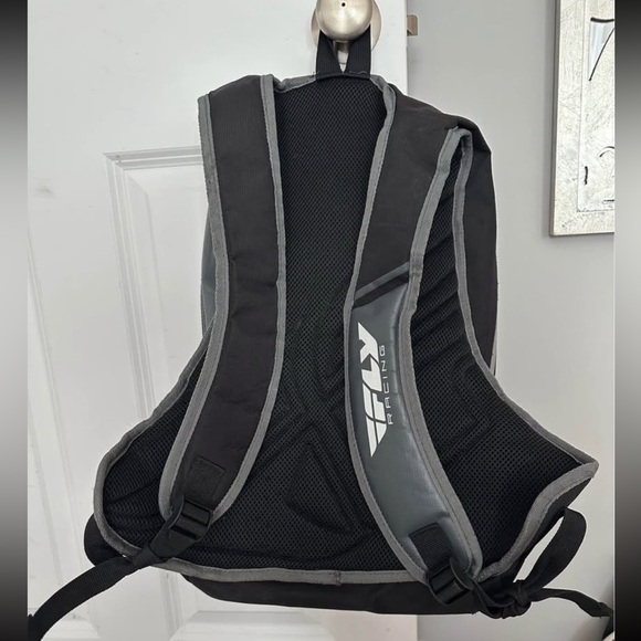 Fly Racing Jump Backpack - Picture 3 of 3